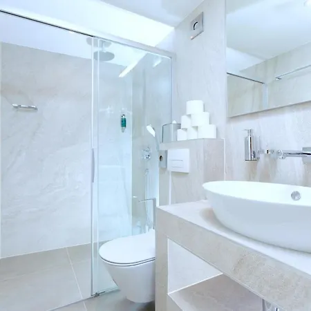 City Old Town Collection Otel 4*